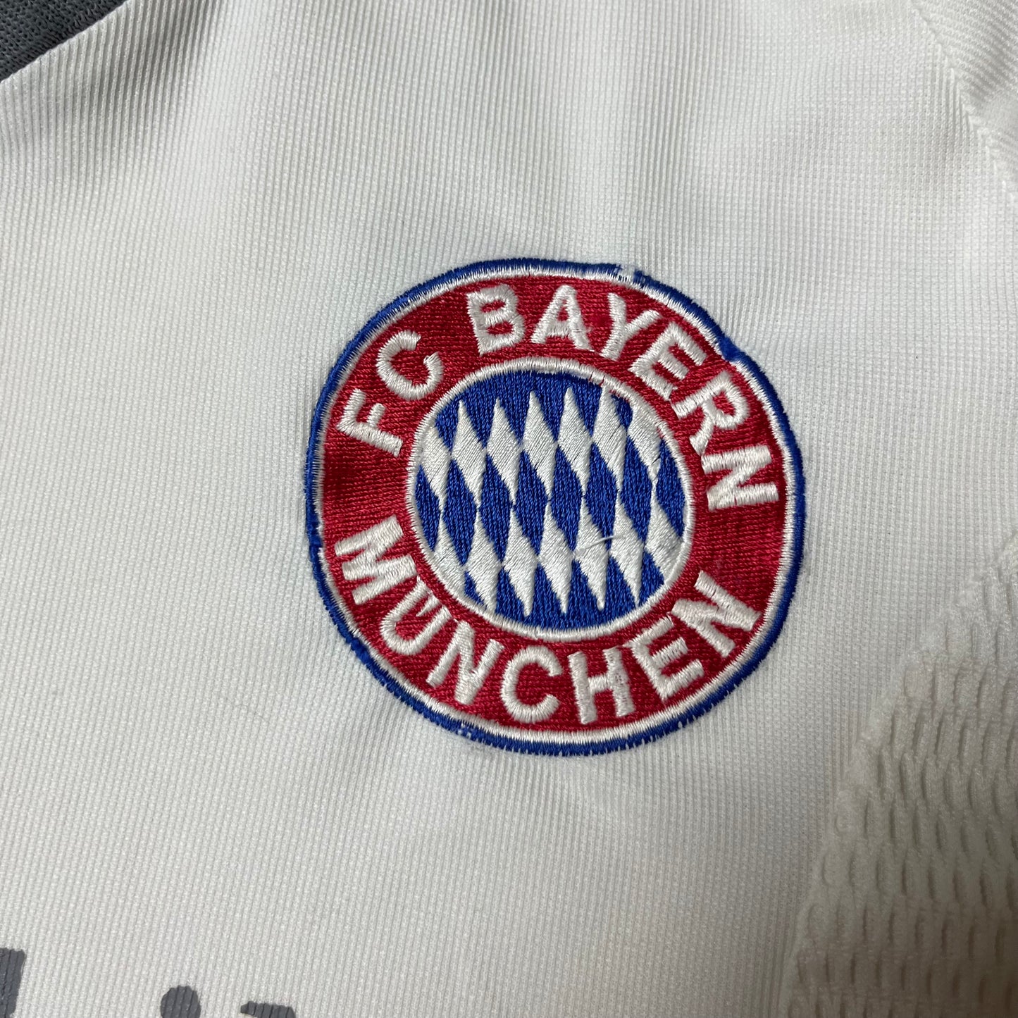 Adidas Bayern Munich 2002/2003 Home Football Jersey T-Shirt