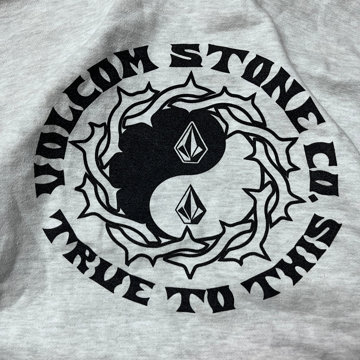 Volcom "Watanie" Heavy Cotton Boxy Y2K Skater Graphic Hoodie