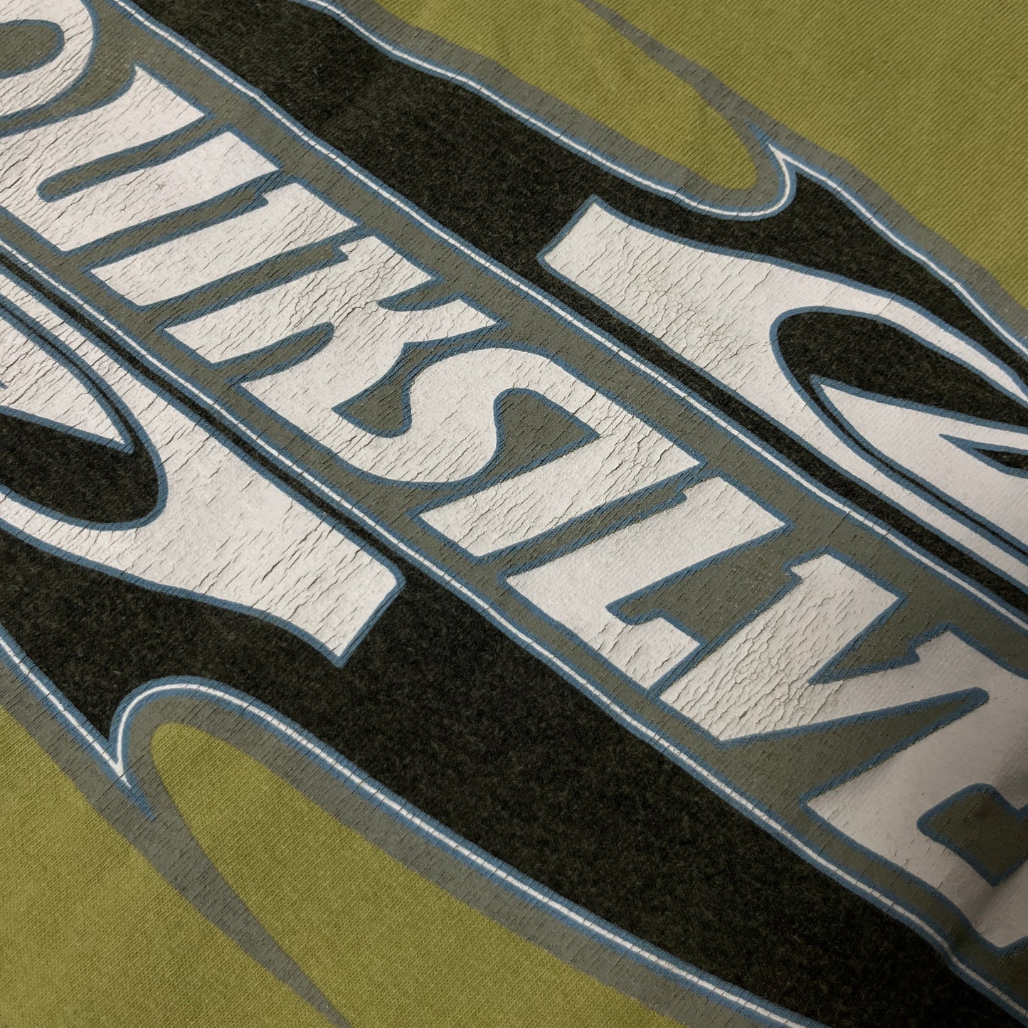 Quiksilver Vintage 90's USA MADE Y2K Heavy Cotton Single Stitch Graphic T-Shirt