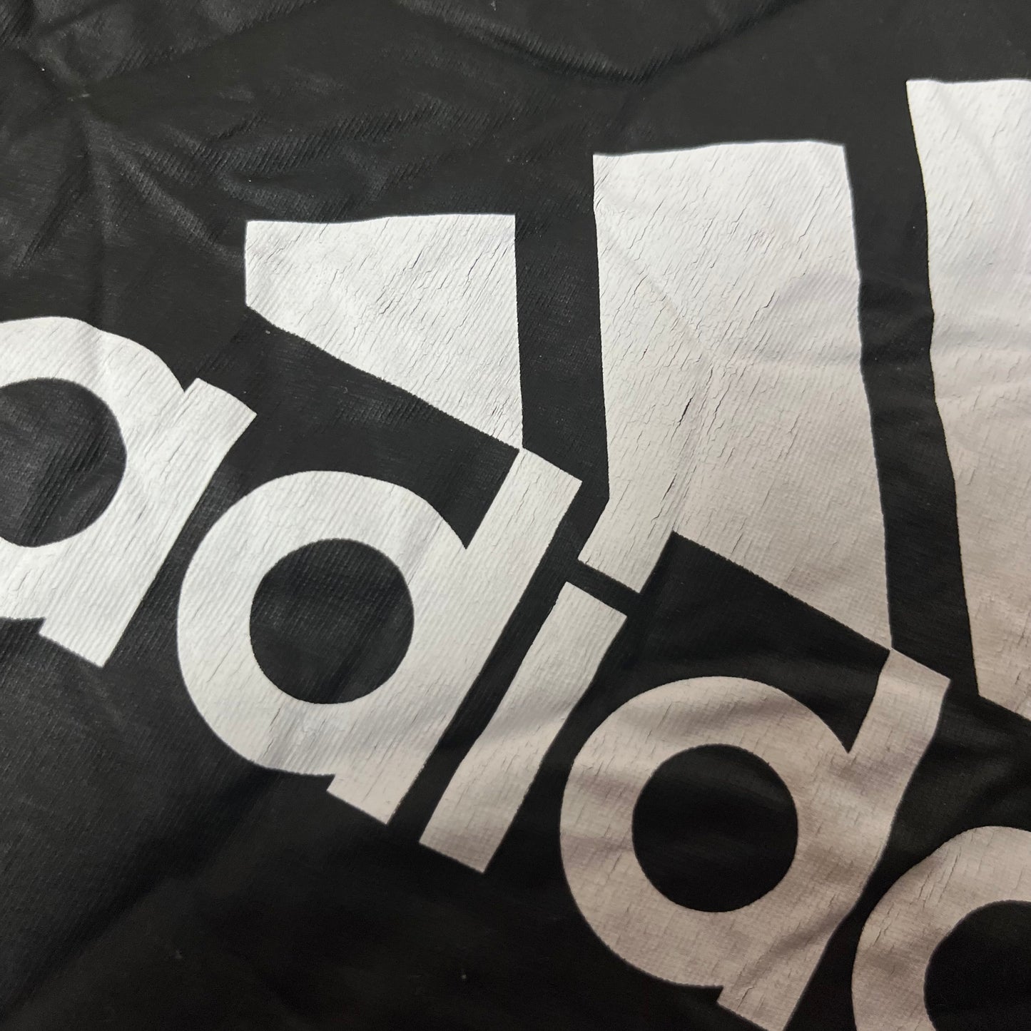 Adidas T-Shirt