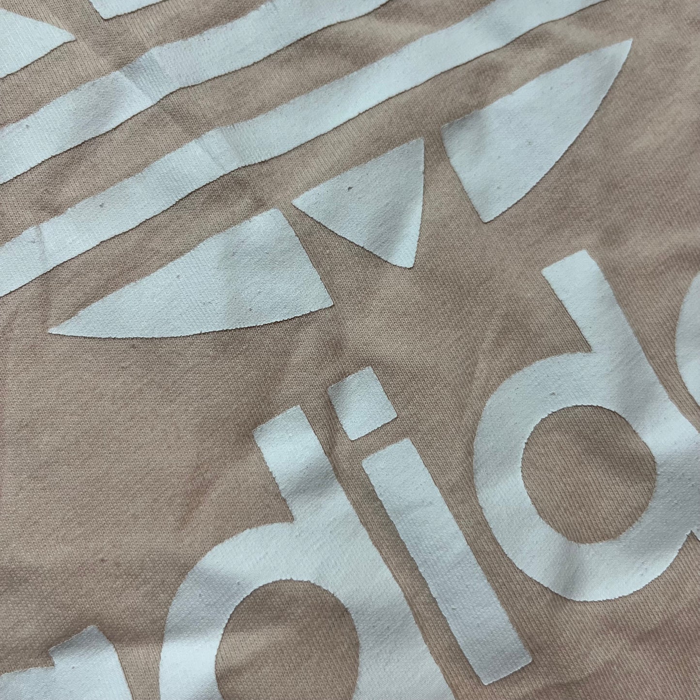 Adidas T-Shirt