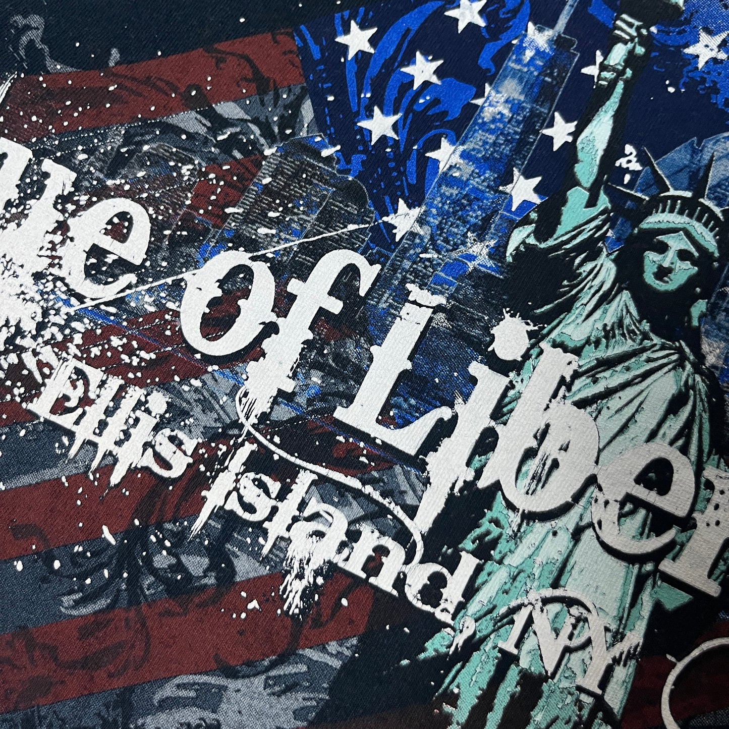 Statue Of Liberty Vintage Y2K USA Graphic T-Shirt