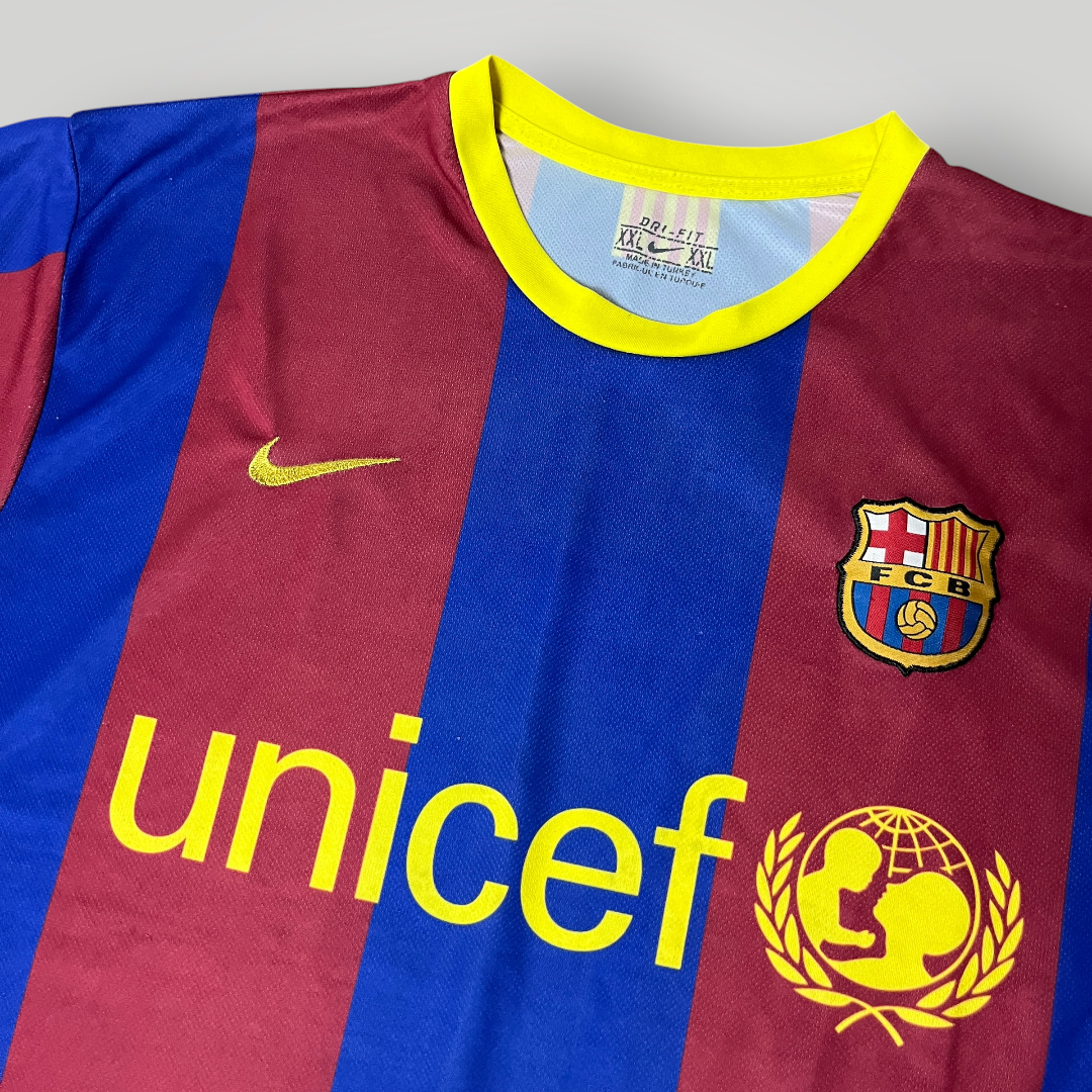 Nike Barcelona Ronaldinho #10 Football Jersey T-Shirt (Replica)