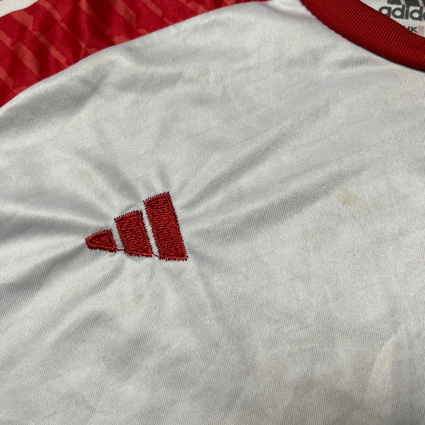 Adias Bayern Munich 2023/2024 Home Football Jersey T-Shirt (Replica)
