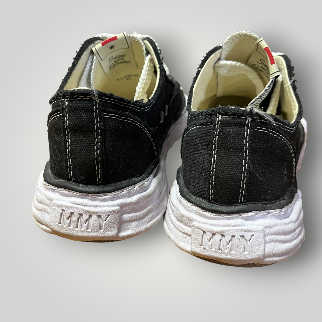 Maison Mihara Yasuhiro Peterson 23