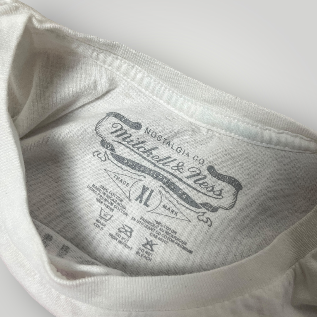 Chicago Bulls x Mitchaell & Ness Lettered Graphic Jersey T-Shirt