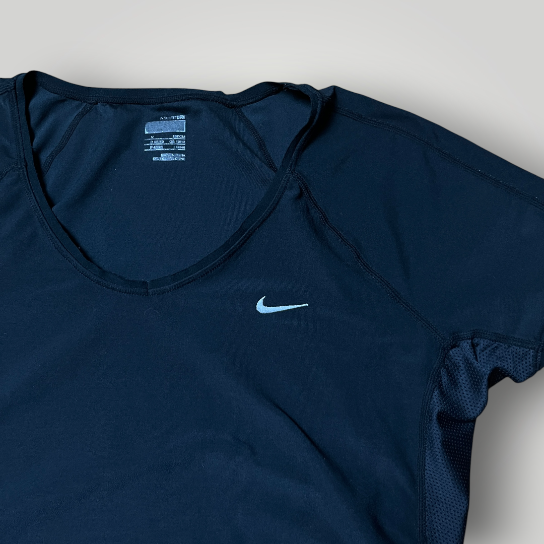 Nike Fit Vintage 2000's T-Shirt (Дамско)