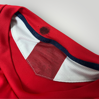 Umbro England 2004/2006 Vintage Football Jersey T-Shirt