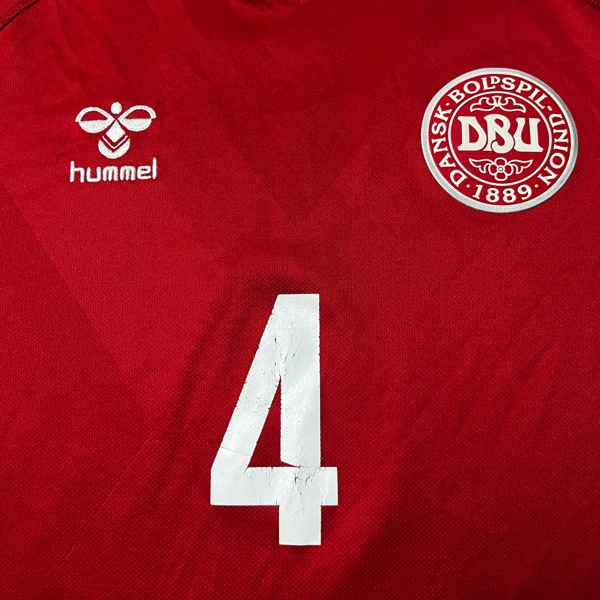 Hummel Denmark 2021/2022 Simon Kjaer #4 Football Jersey T-Shirt