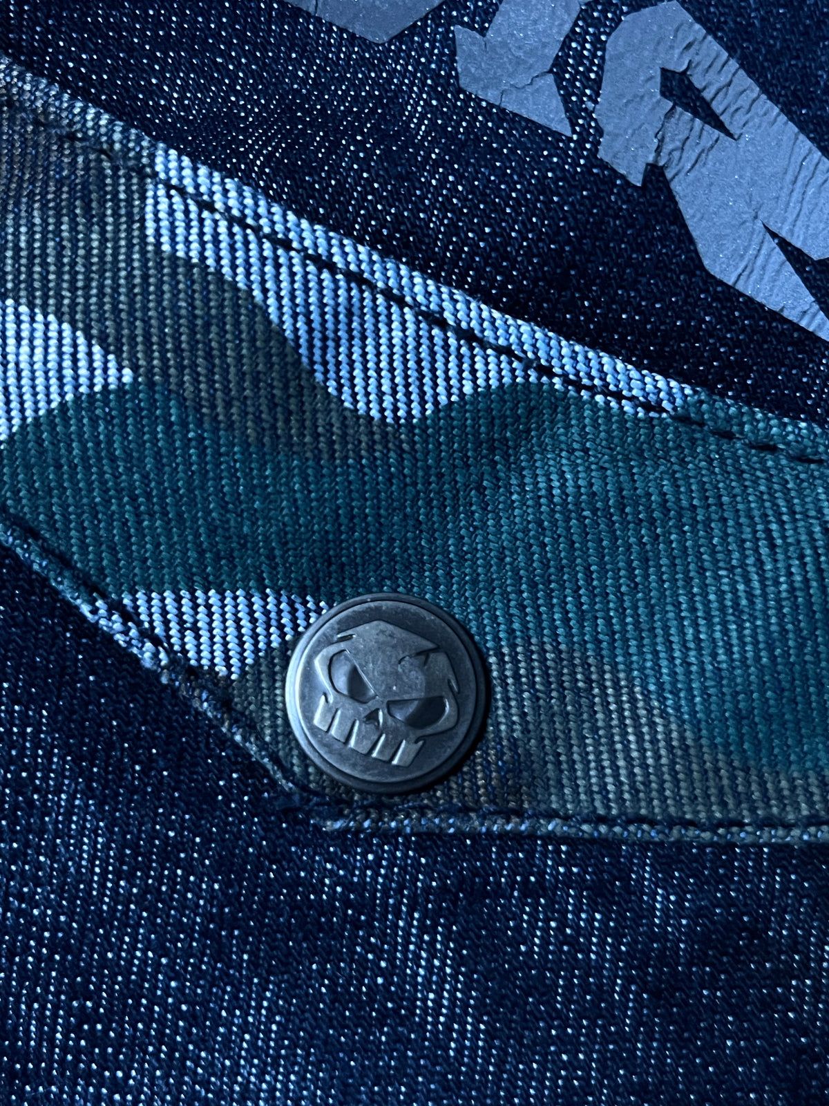 No Fear Vintage 2000's Y2K Hip-Hop Camo Skull Denim Jorts