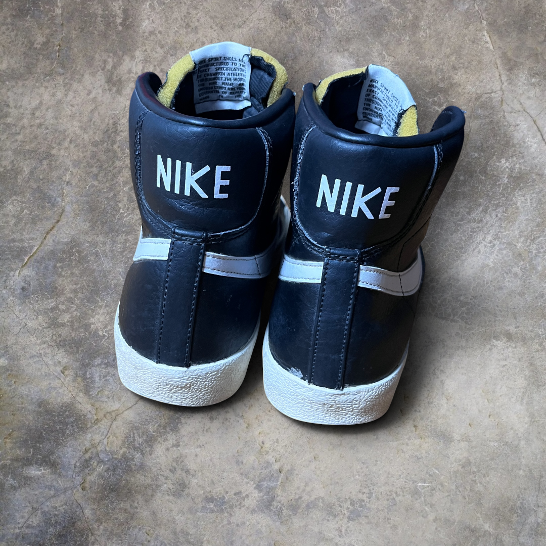 Nike Blazer Mid 77 Black White