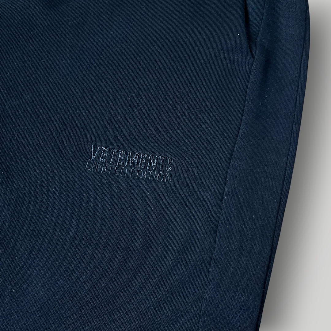 VETEMENTS Limited Edition Heavy Cotton Baggy Pants (Replica)