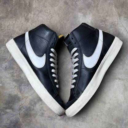 Nike Blazer Mid 77 Black White