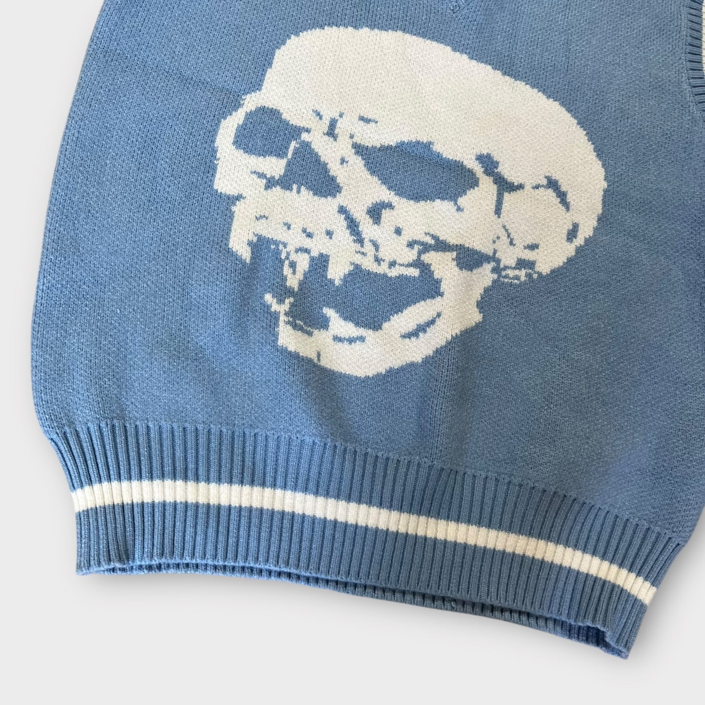 Y2K Graphic Skull Sleevless Sweater