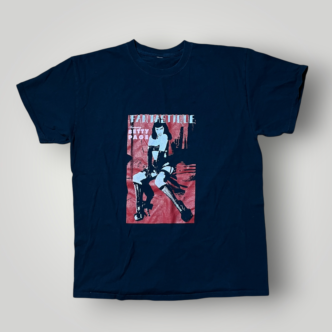 Bettie Page "FANTASTIQUE" Vintage 2000's Heavy Cotton Graphic Punk Rock Gothic T-Shirt !RARE!