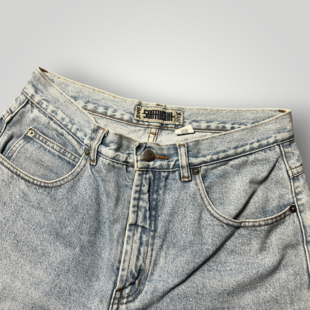 Southern Vintage 90's/00's Y2K Skater Heavy Cotton Jorts
