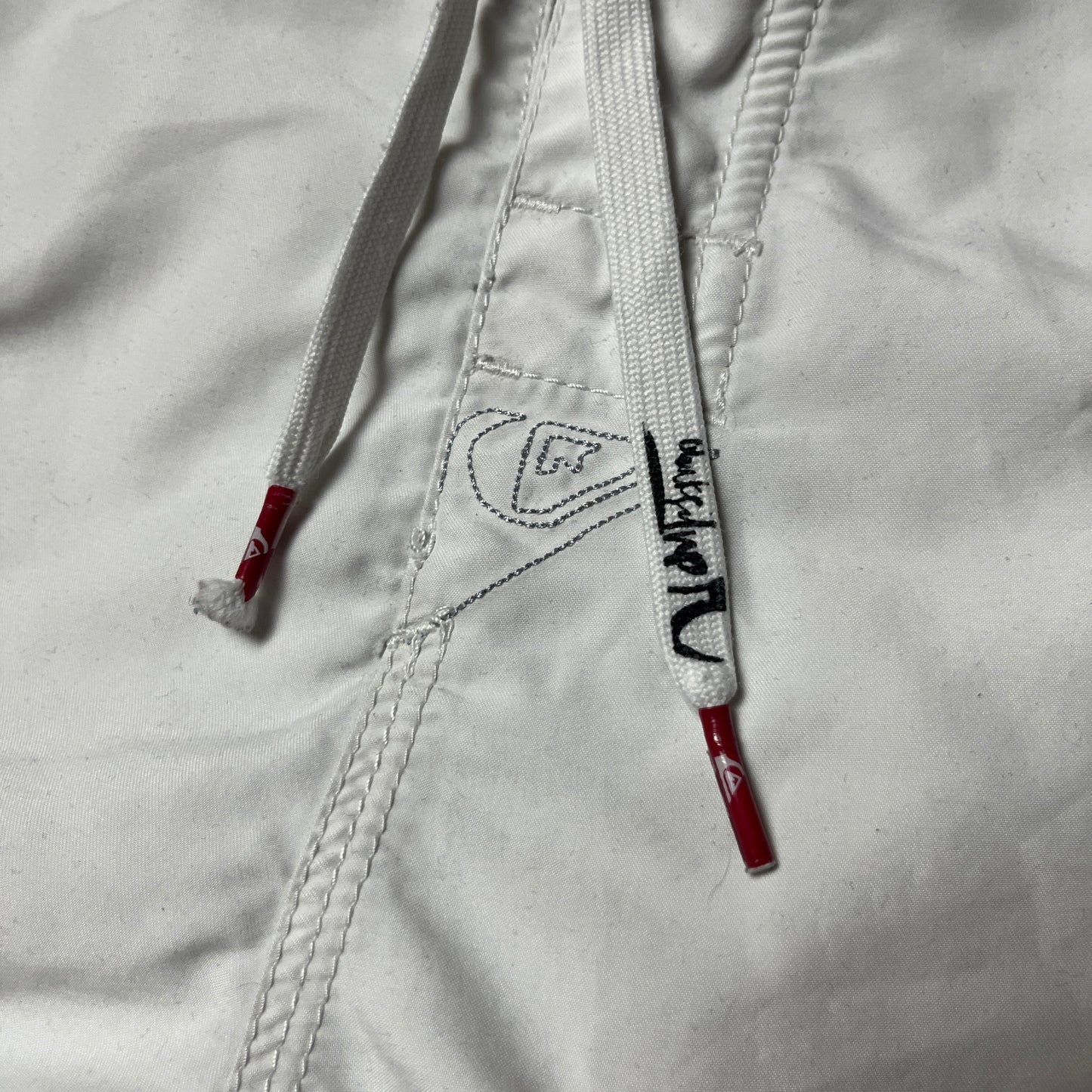 Quiksilver Vintage 2000's Y2K Embroidered Graphic Surf Jorts Shorts