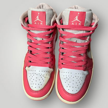 Jordan 1 Mid "Strawberries and Cream"