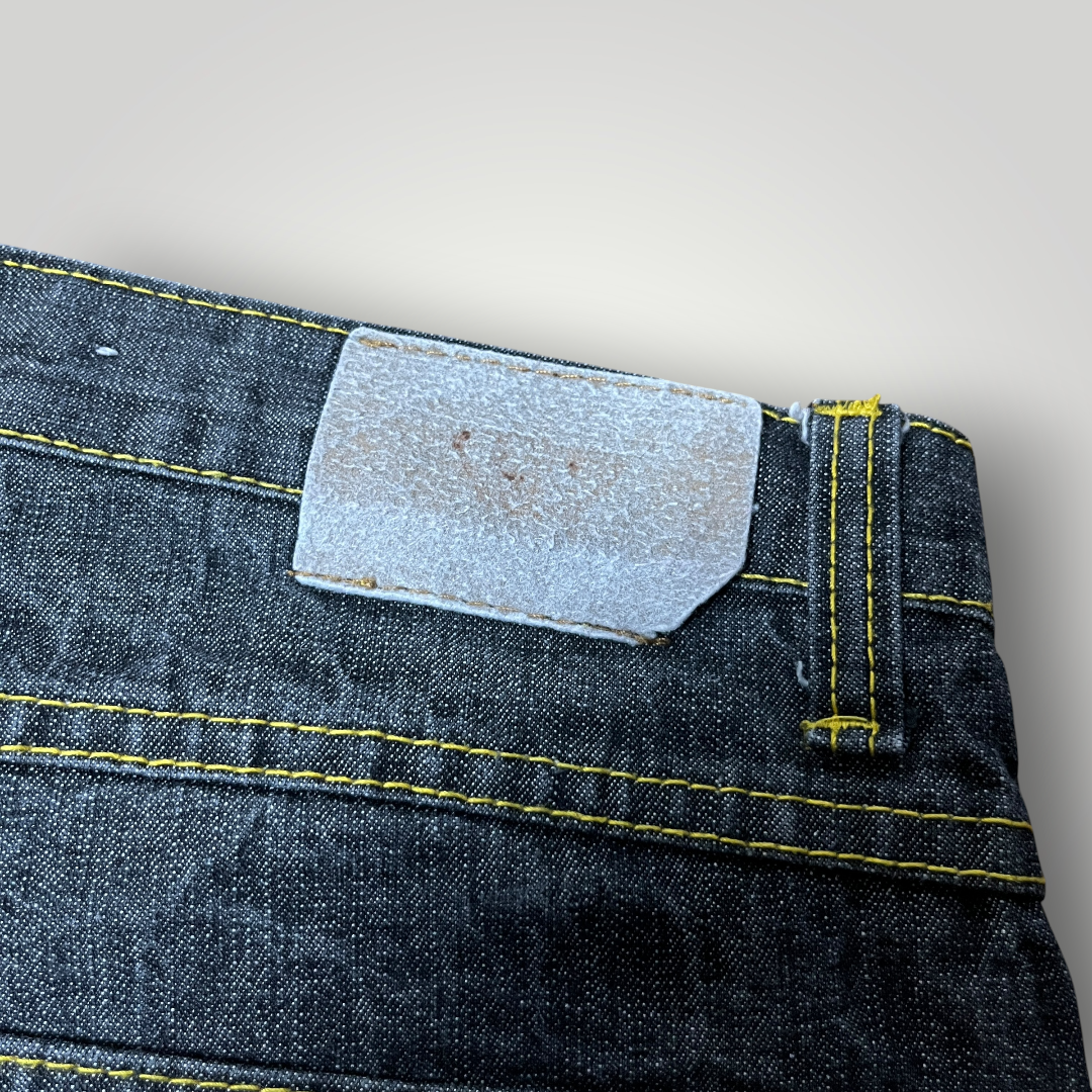 Old Skool Y2K Embroidered Hip-Hop Graphic Baggy Jorts