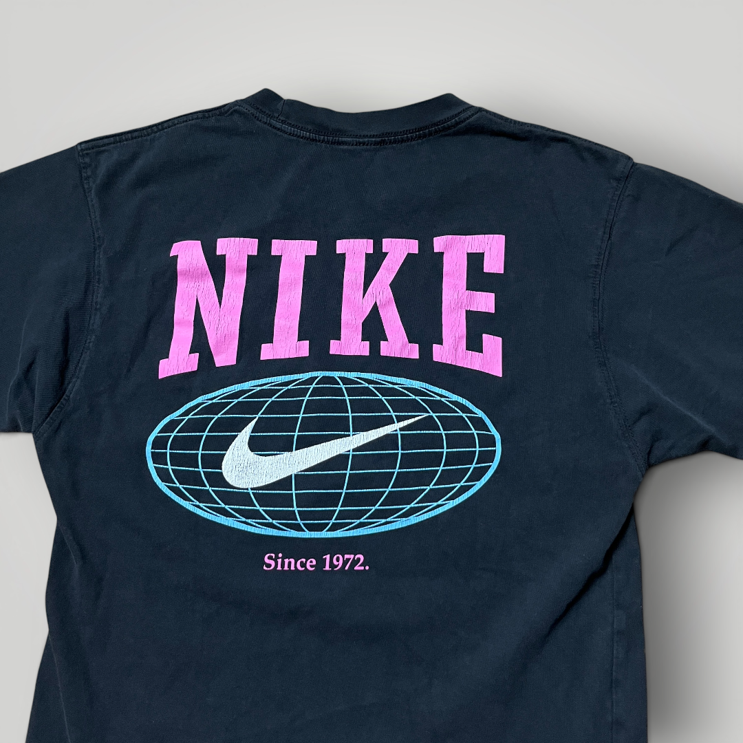 Nike Heavy Cotton Y2K Graphic T-Shirt