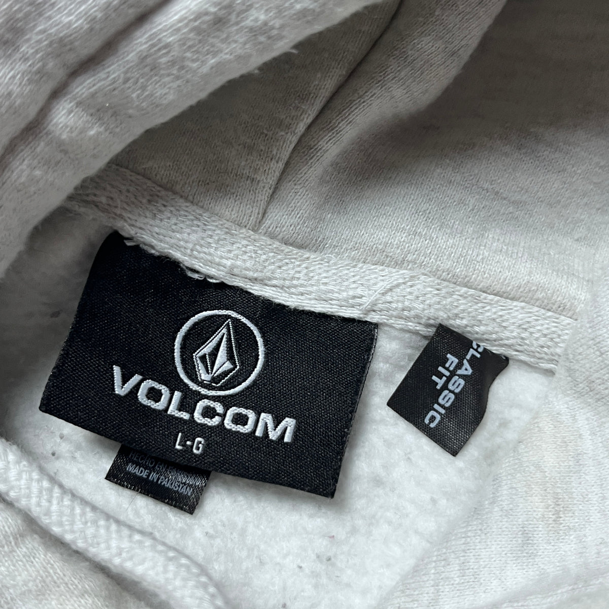Volcom "Watanie" Heavy Cotton Boxy Y2K Skater Graphic Hoodie