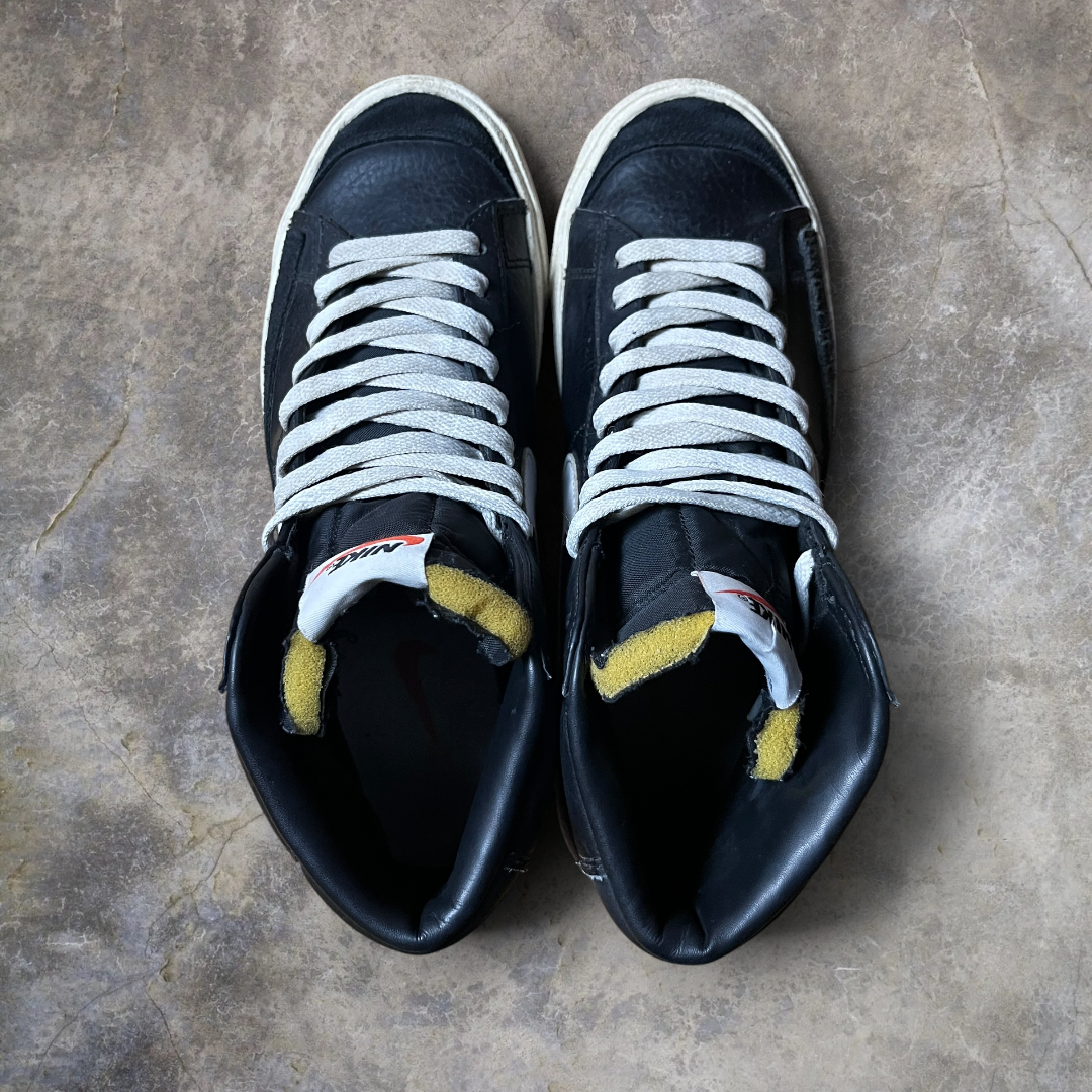 Nike Blazer Mid 77 Black White
