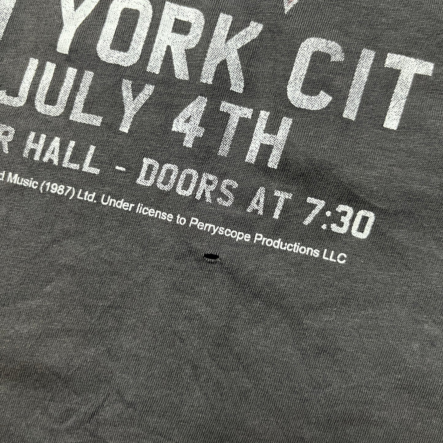 Pink Floyd x H&M "NYC Wooster Hall" 2021 Graphic T-Shirt