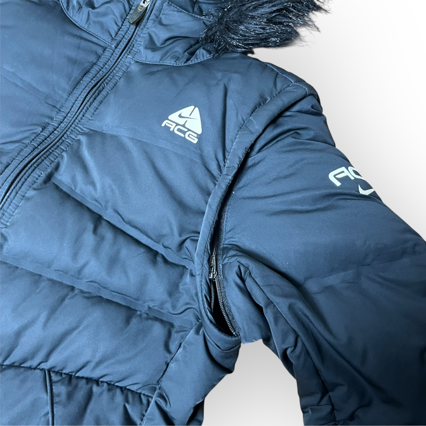 Nike ACG Vintage 00's Y2K Transformable Fur Puffer Jacket / Vest (Дамско)