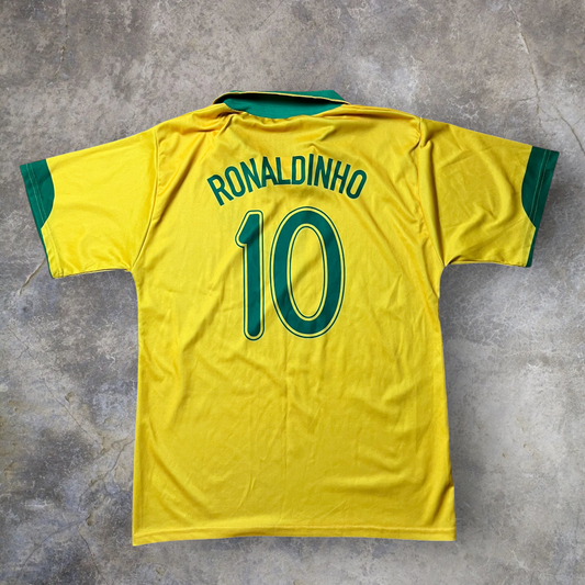 Vintage 2006 Brasil Home Ronaldinho #10 Fan Football Jersey T-Shirt