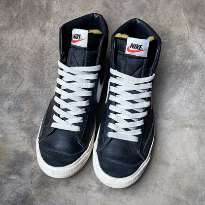 Nike Blazer Mid 77 Black White