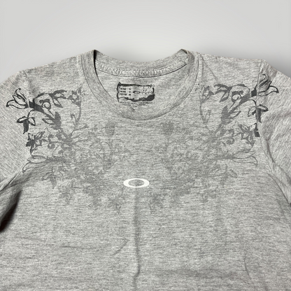 Oakley Vintage 2000's Y2K Floral Vine Graphic T-Shirt !USA MADE! (Дамско)